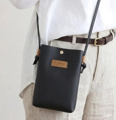 身柄におでかけ　leatherお散歩ポシェット